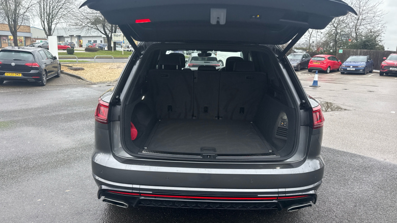 Volkswagen Touareg 3.0 V6 TDI 4Motion 286 Black Edition 5dr Tip Auto Diesel Estate